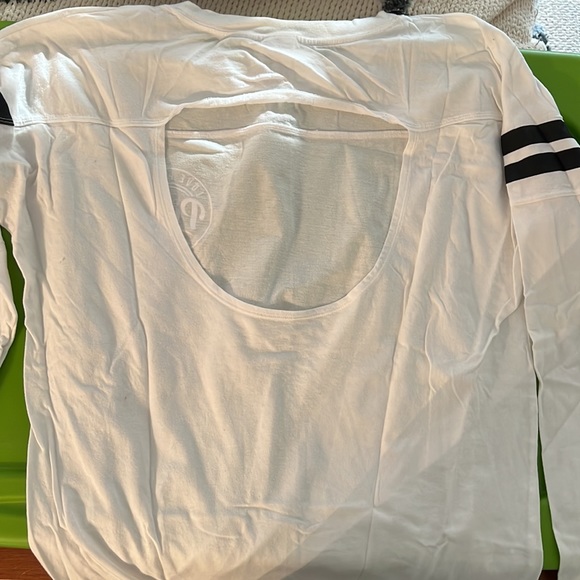 PINK long sleeve open back shirt - Picture 4 of 4